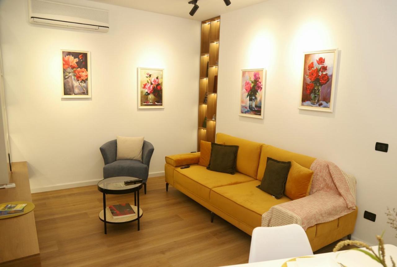 Apartment Mjolly Tirana